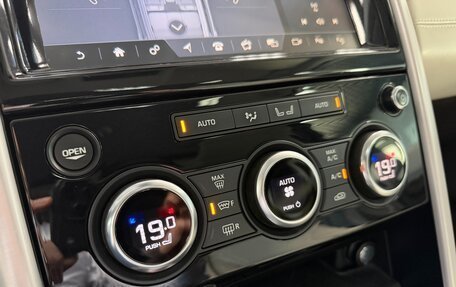 Land Rover Discovery IV, 2019 год, 3 800 000 рублей, 30 фотография