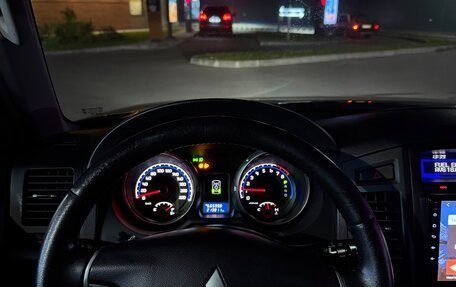 Mitsubishi Pajero IV, 2007 год, 1 070 000 рублей, 9 фотография
