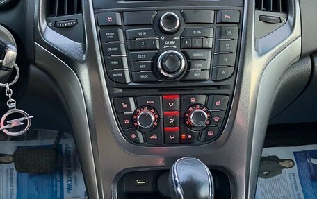 Opel Astra J, 2011 год, 750 000 рублей, 11 фотография