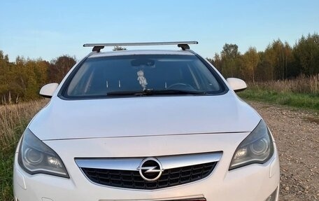 Opel Astra J, 2011 год, 750 000 рублей, 5 фотография