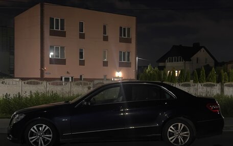 Mercedes-Benz E-Класс, 2010 год, 1 500 000 рублей, 3 фотография