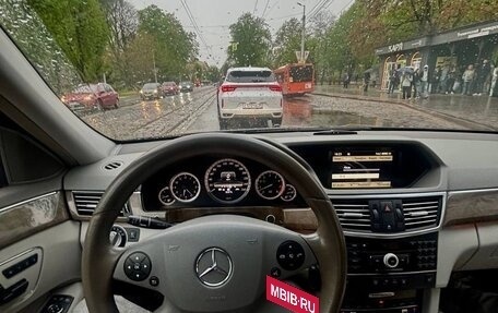 Mercedes-Benz E-Класс, 2010 год, 1 500 000 рублей, 4 фотография