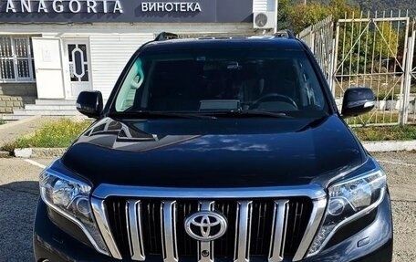 Toyota Land Cruiser Prado 150 рестайлинг 2, 2016 год, 3 850 000 рублей, 8 фотография