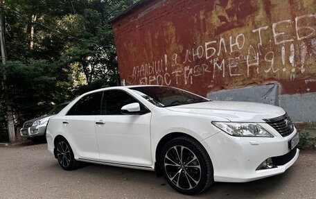 Toyota Camry, 2013 год, 1 995 000 рублей, 10 фотография