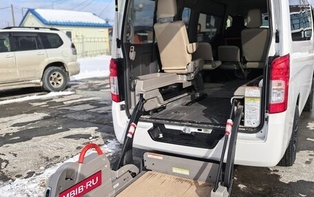 Nissan NV350 Caravan I, 2018 год, 3 570 000 рублей, 10 фотография
