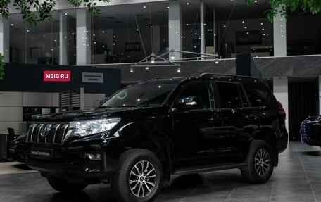 Toyota Land Cruiser Prado 150 рестайлинг 2, 2020 год, 4 990 000 рублей, 1 фотография