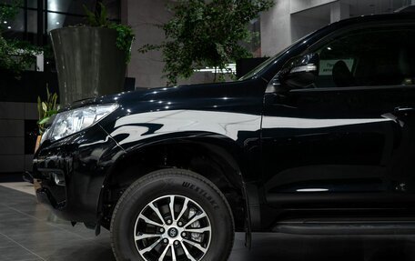 Toyota Land Cruiser Prado 150 рестайлинг 2, 2020 год, 4 990 000 рублей, 9 фотография