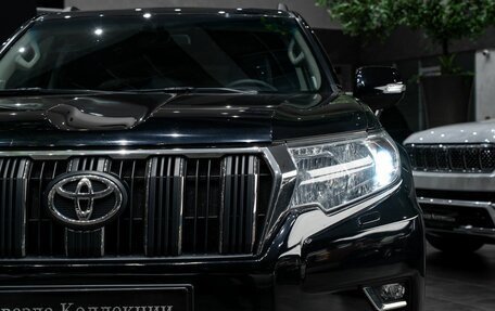 Toyota Land Cruiser Prado 150 рестайлинг 2, 2020 год, 4 990 000 рублей, 10 фотография