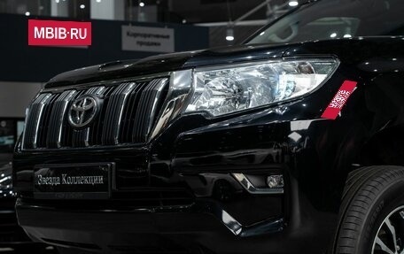 Toyota Land Cruiser Prado 150 рестайлинг 2, 2020 год, 4 990 000 рублей, 11 фотография