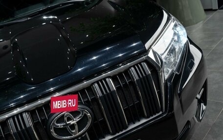 Toyota Land Cruiser Prado 150 рестайлинг 2, 2020 год, 4 990 000 рублей, 12 фотография