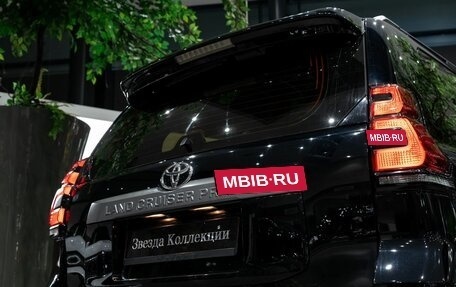 Toyota Land Cruiser Prado 150 рестайлинг 2, 2020 год, 4 990 000 рублей, 6 фотография
