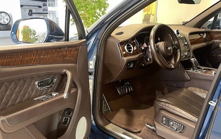 Bentley Bentayga I, 2016 год, 9 500 000 рублей, 9 фотография