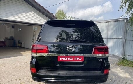 Toyota Land Cruiser 200, 2016 год, 4 500 000 рублей, 4 фотография