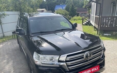 Toyota Land Cruiser 200, 2016 год, 4 500 000 рублей, 2 фотография