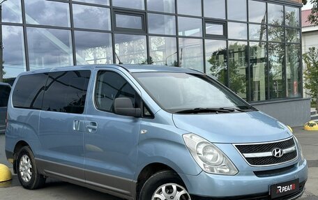 Hyundai H-1 II рестайлинг, 2010 год, 1 399 000 рублей, 4 фотография