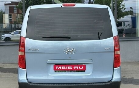 Hyundai H-1 II рестайлинг, 2010 год, 1 399 000 рублей, 6 фотография