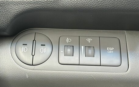 Hyundai H-1 II рестайлинг, 2010 год, 1 399 000 рублей, 19 фотография