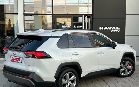 Toyota RAV4, 2021 год, 3 189 000 рублей, 6 фотография