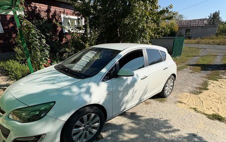 Opel Astra J, 2013 год, 510 000 рублей, 2 фотография