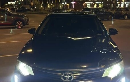 Toyota Camry, 2015 год, 2 200 000 рублей, 1 фотография