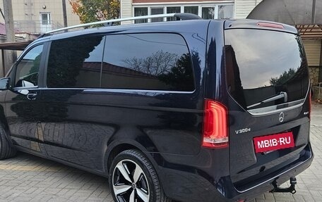 Mercedes-Benz V-Класс, 2017 год, 4 125 000 рублей, 7 фотография