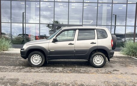 Chevrolet Niva I рестайлинг, 2017 год, 732 000 рублей, 2 фотография