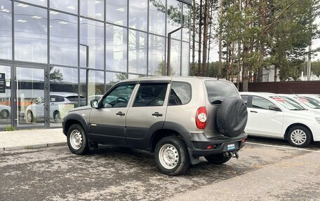 Chevrolet Niva I рестайлинг, 2017 год, 732 000 рублей, 3 фотография