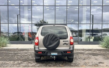 Chevrolet Niva I рестайлинг, 2017 год, 732 000 рублей, 4 фотография