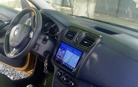 Renault Sandero II рестайлинг, 2015 год, 830 000 рублей, 10 фотография