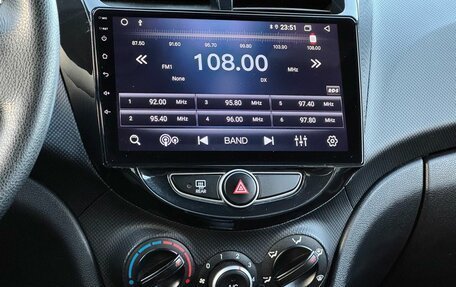 Hyundai Solaris II рестайлинг, 2013 год, 799 000 рублей, 18 фотография