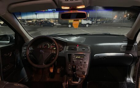 Volvo S60 III, 2002 год, 290 000 рублей, 18 фотография
