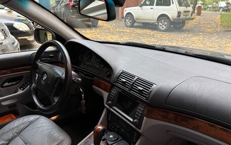 BMW 5 серия, 2000 год, 650 000 рублей, 16 фотография