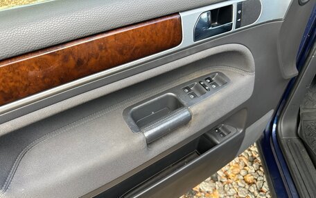 Volkswagen Touareg III, 2006 год, 750 000 рублей, 16 фотография