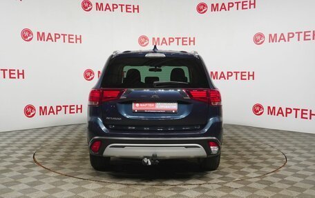 Mitsubishi Outlander III рестайлинг 3, 2020 год, 1 789 000 рублей, 6 фотография