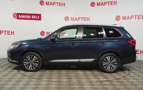 Mitsubishi Outlander III рестайлинг 3, 2020 год, 1 789 000 рублей, 8 фотография