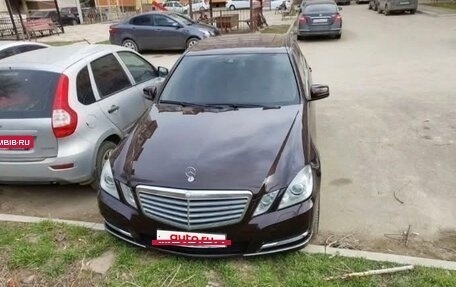 Mercedes-Benz E-Класс, 2010 год, 1 050 000 рублей, 5 фотография