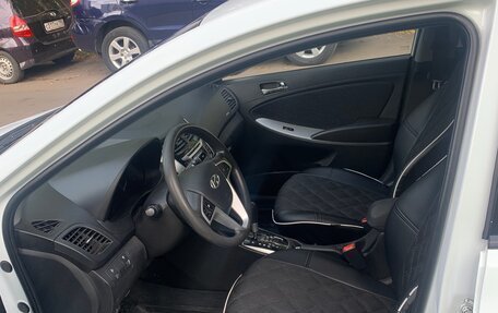 Hyundai Solaris II рестайлинг, 2013 год, 630 000 рублей, 2 фотография