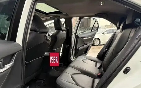 Toyota Camry, 2021 год, 3 400 000 рублей, 9 фотография
