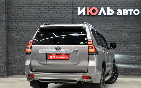 Toyota Land Cruiser Prado 150 рестайлинг 2, 2019 год, 5 200 000 рублей, 5 фотография