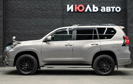Toyota Land Cruiser Prado 150 рестайлинг 2, 2019 год, 5 200 000 рублей, 9 фотография