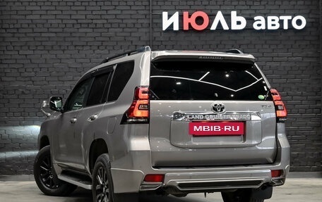 Toyota Land Cruiser Prado 150 рестайлинг 2, 2019 год, 5 200 000 рублей, 8 фотография