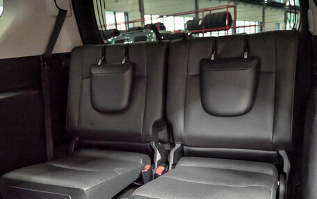 Toyota Land Cruiser Prado 150 рестайлинг 2, 2019 год, 5 200 000 рублей, 26 фотография