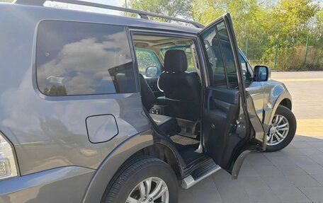 Mitsubishi Pajero IV, 2014 год, 2 380 000 рублей, 5 фотография