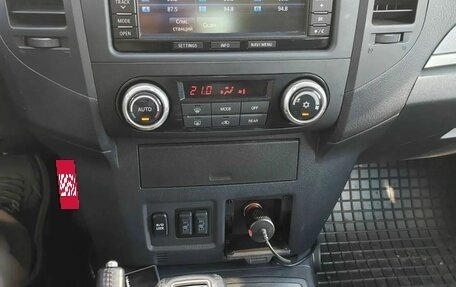 Mitsubishi Pajero IV, 2014 год, 2 380 000 рублей, 9 фотография