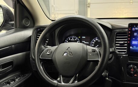 Mitsubishi Outlander III рестайлинг 3, 2019 год, 1 539 000 рублей, 12 фотография