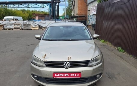 Volkswagen Jetta VI, 2013 год, 500 000 рублей, 1 фотография