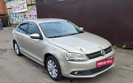 Volkswagen Jetta VI, 2013 год, 500 000 рублей, 2 фотография