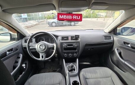 Volkswagen Jetta VI, 2013 год, 500 000 рублей, 20 фотография
