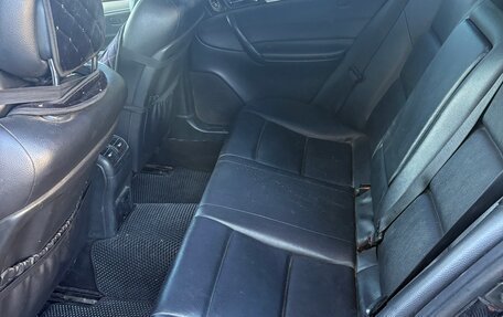 Mercedes-Benz C-Класс, 2005 год, 630 000 рублей, 10 фотография