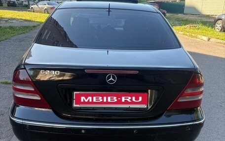 Mercedes-Benz C-Класс, 2005 год, 630 000 рублей, 7 фотография